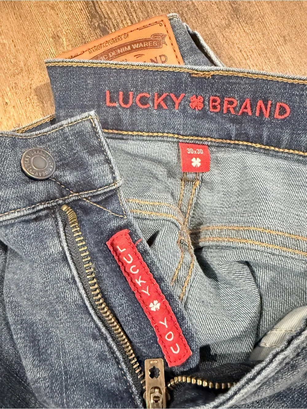 Lucky Brand Men's Straight Jeans in Light Wash Blue